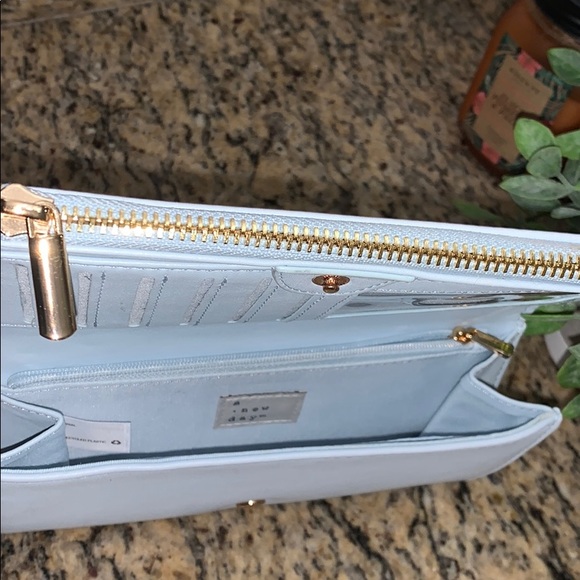 Wallet - Picture 3 of 4